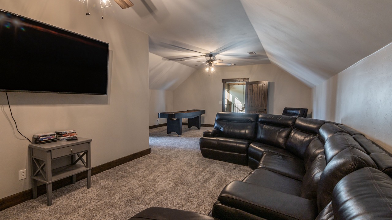 Photo of Livingroom in Gowen