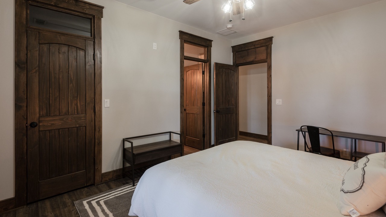 Photo of Bedroom in Gowen