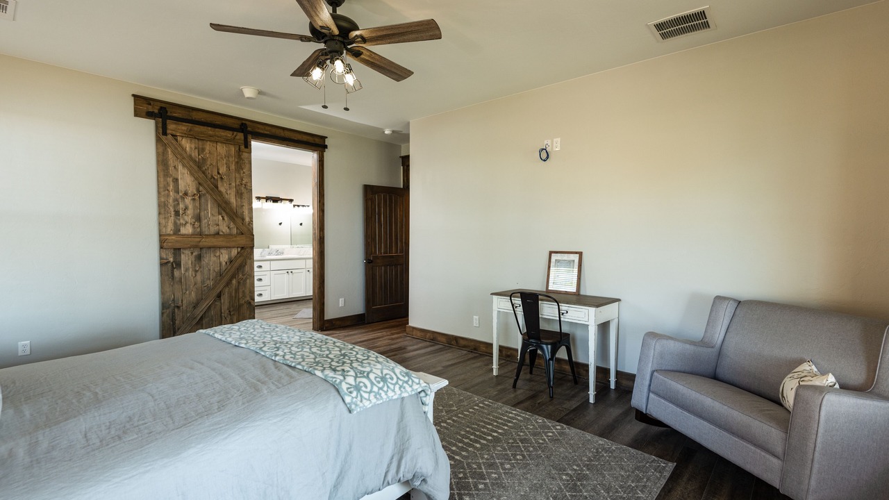 Photo of Bedroom in Gowen