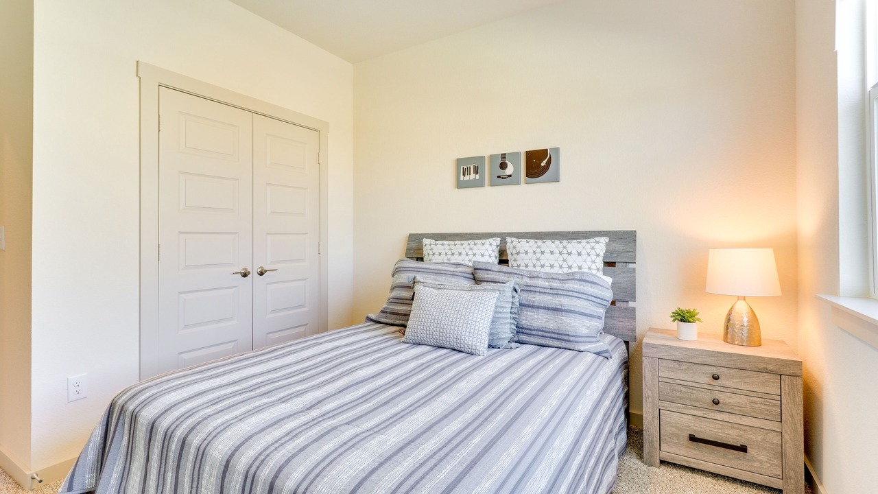 Photo of Bedroom in McNeil