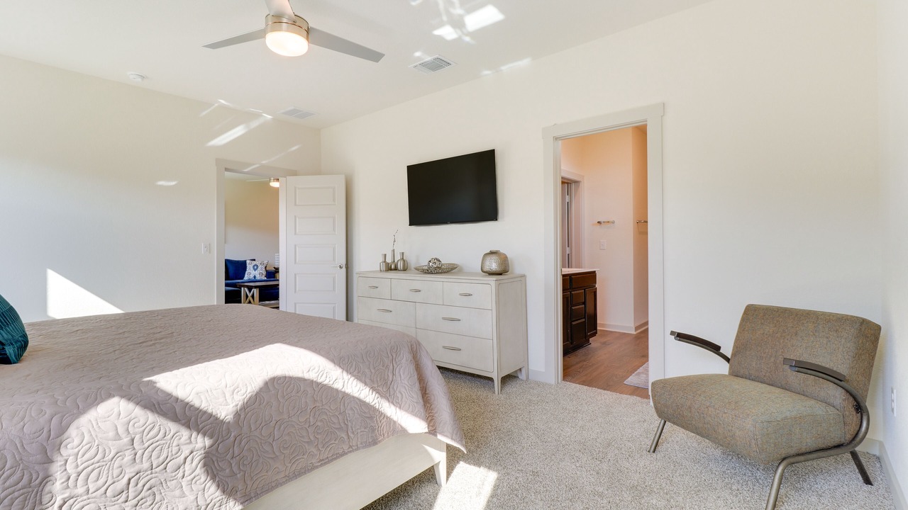 Photo of Bedroom in McNeil