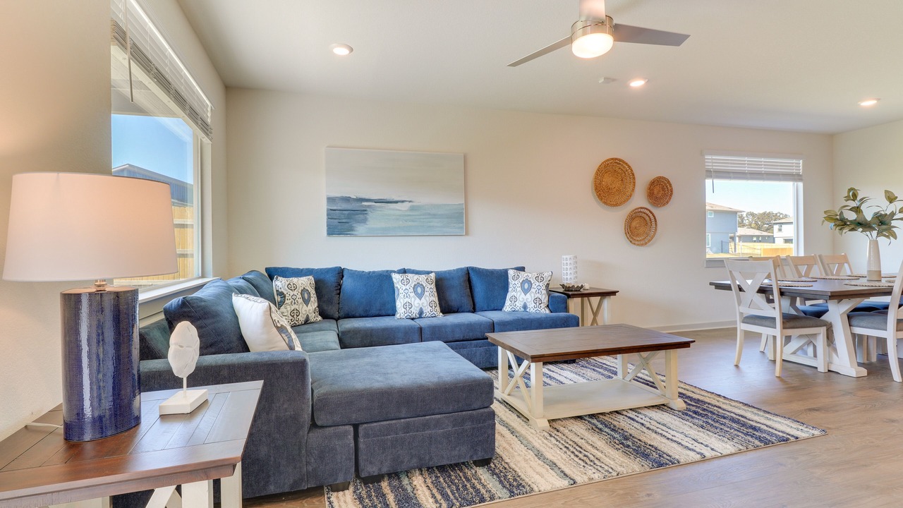 Photo of Livingroom in McNeil
