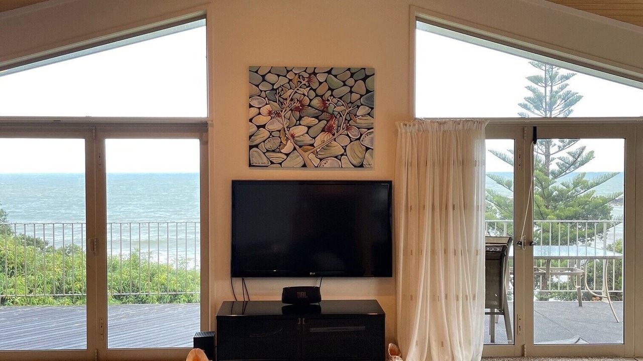 Photo of Livingroom in Coopers Beach