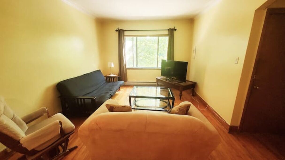 Photo of Livingroom in LaSalle