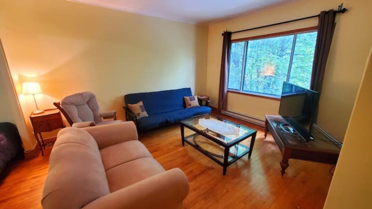 Photo of Livingroom in LaSalle