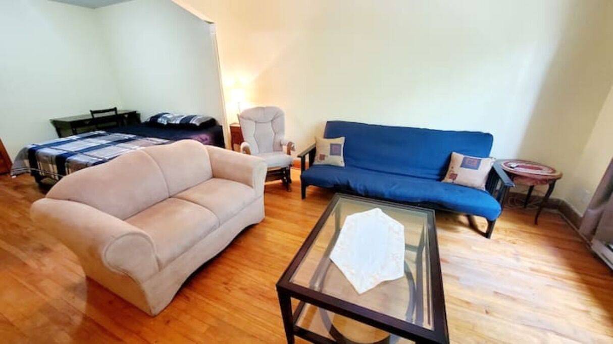Photo of Livingroom in LaSalle