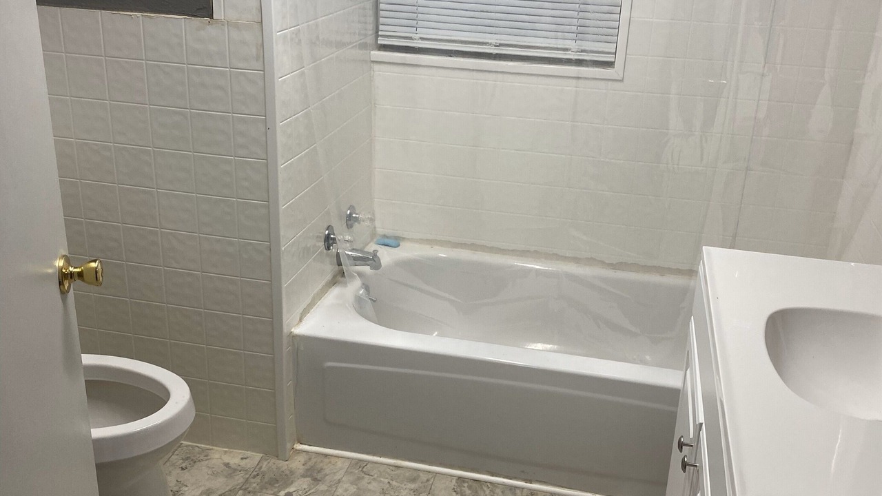 Photo of Bathroom in Gregory