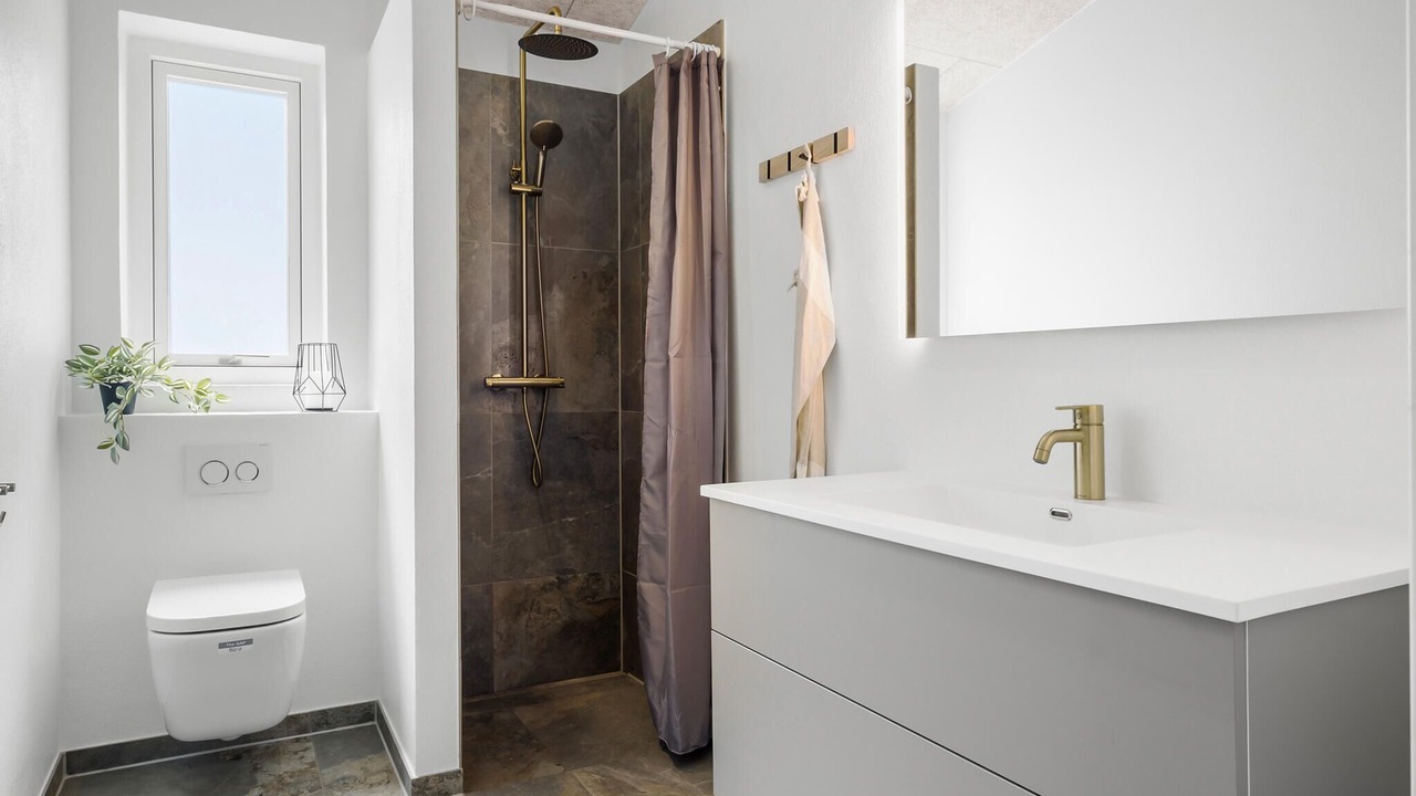 Photo of Bathroom in Hadsund