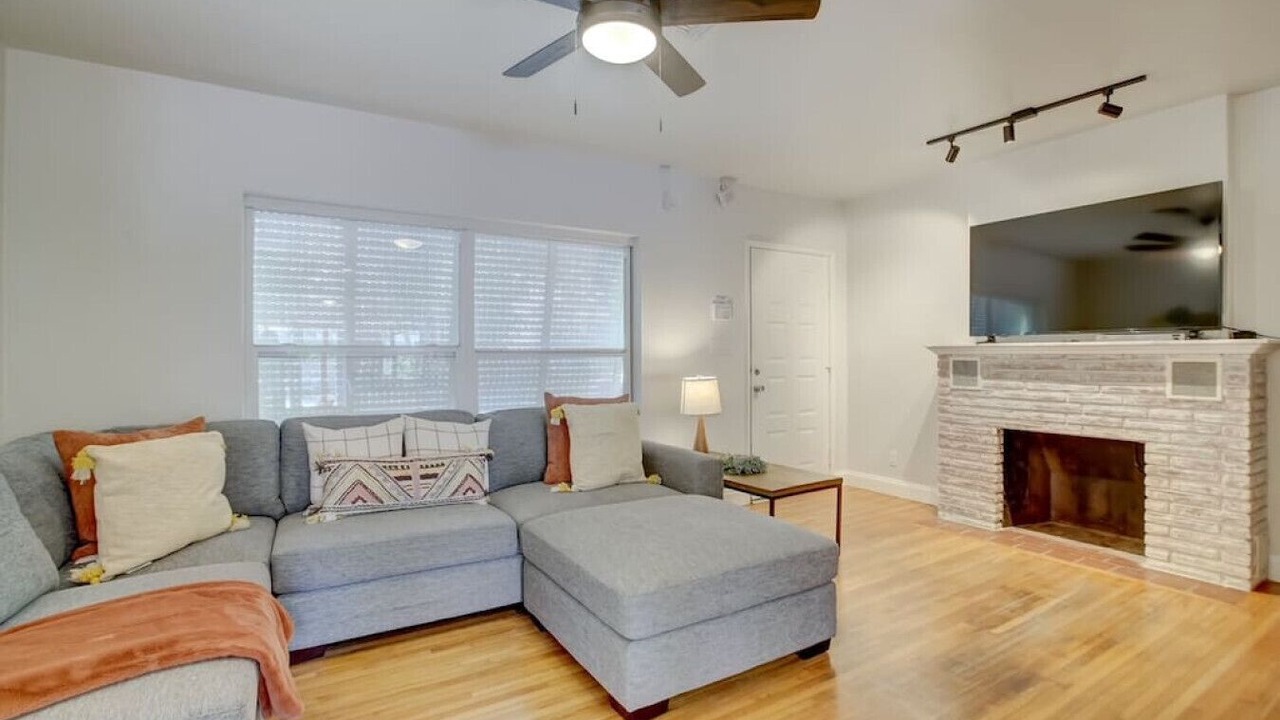 Photo of Bedroom in Lake Ridge