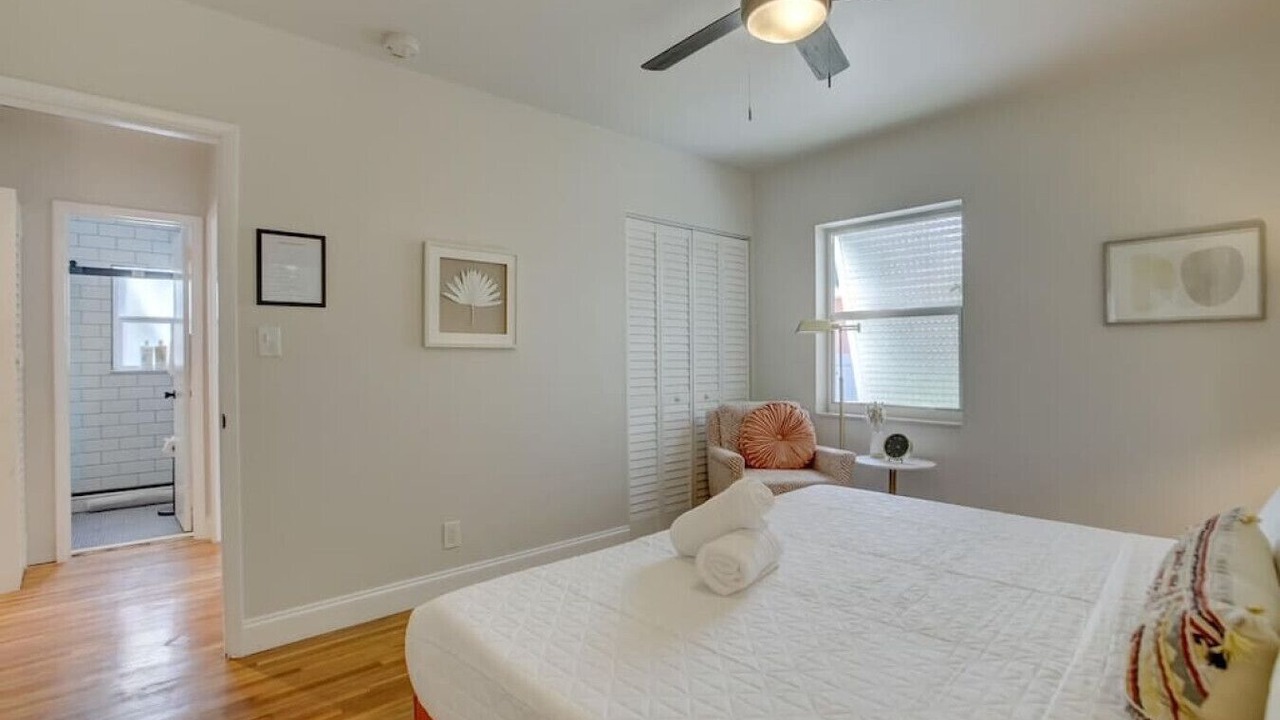 Photo of Bedroom in Lake Ridge