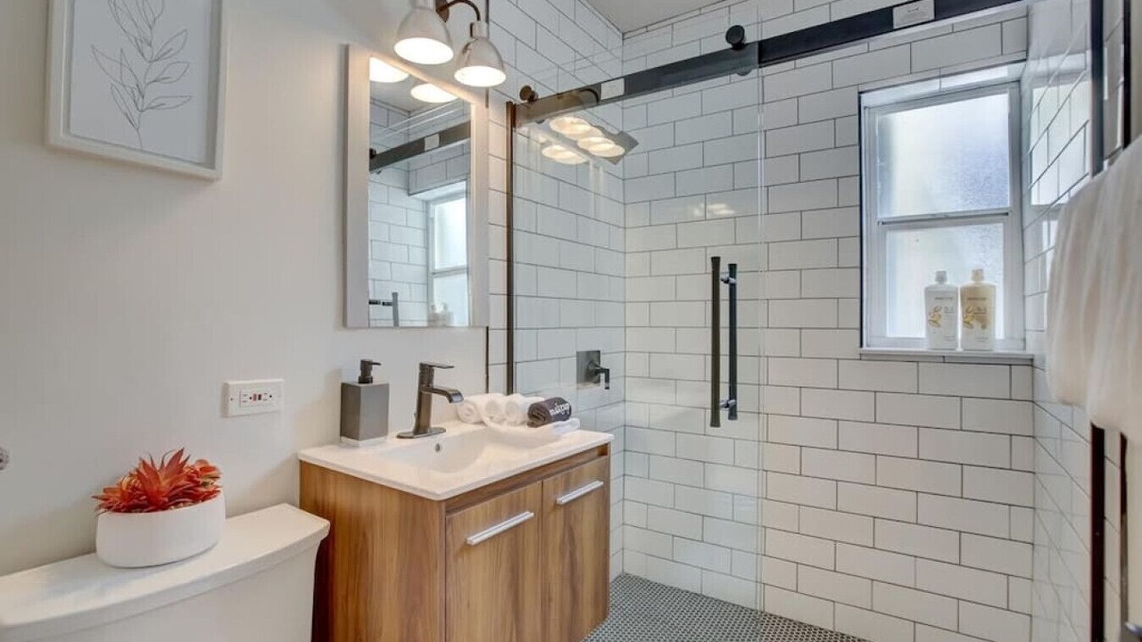 Photo of Bathroom in Lake Ridge