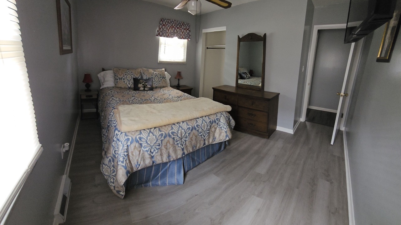 Photo of Bedroom in Akron