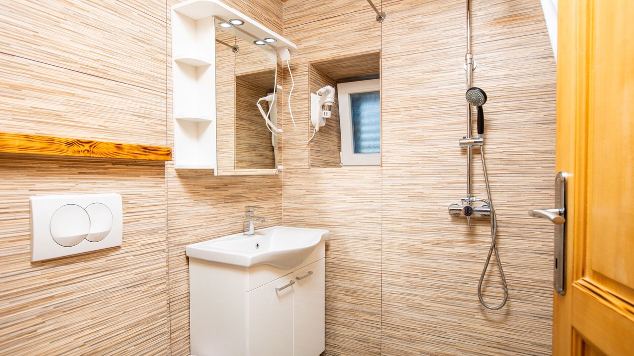 Photo of Bathroom in Kornic