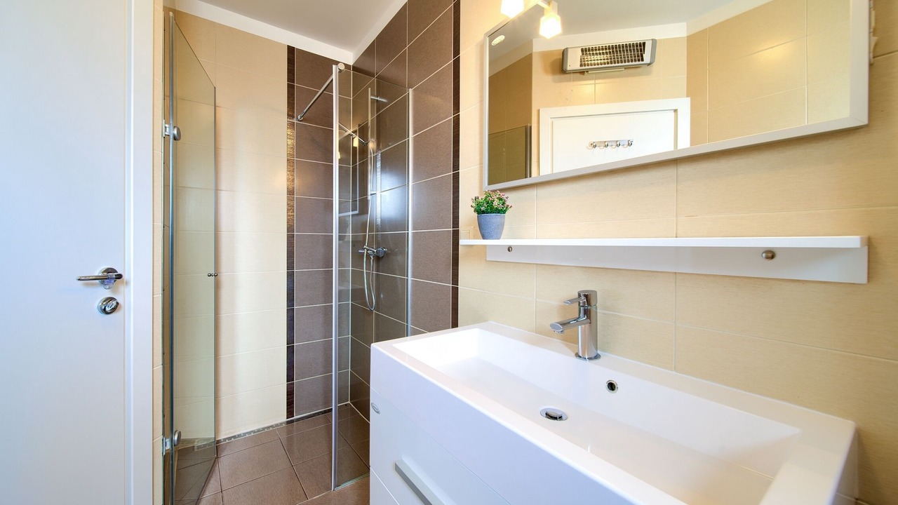 Photo of Bathroom in Salatic