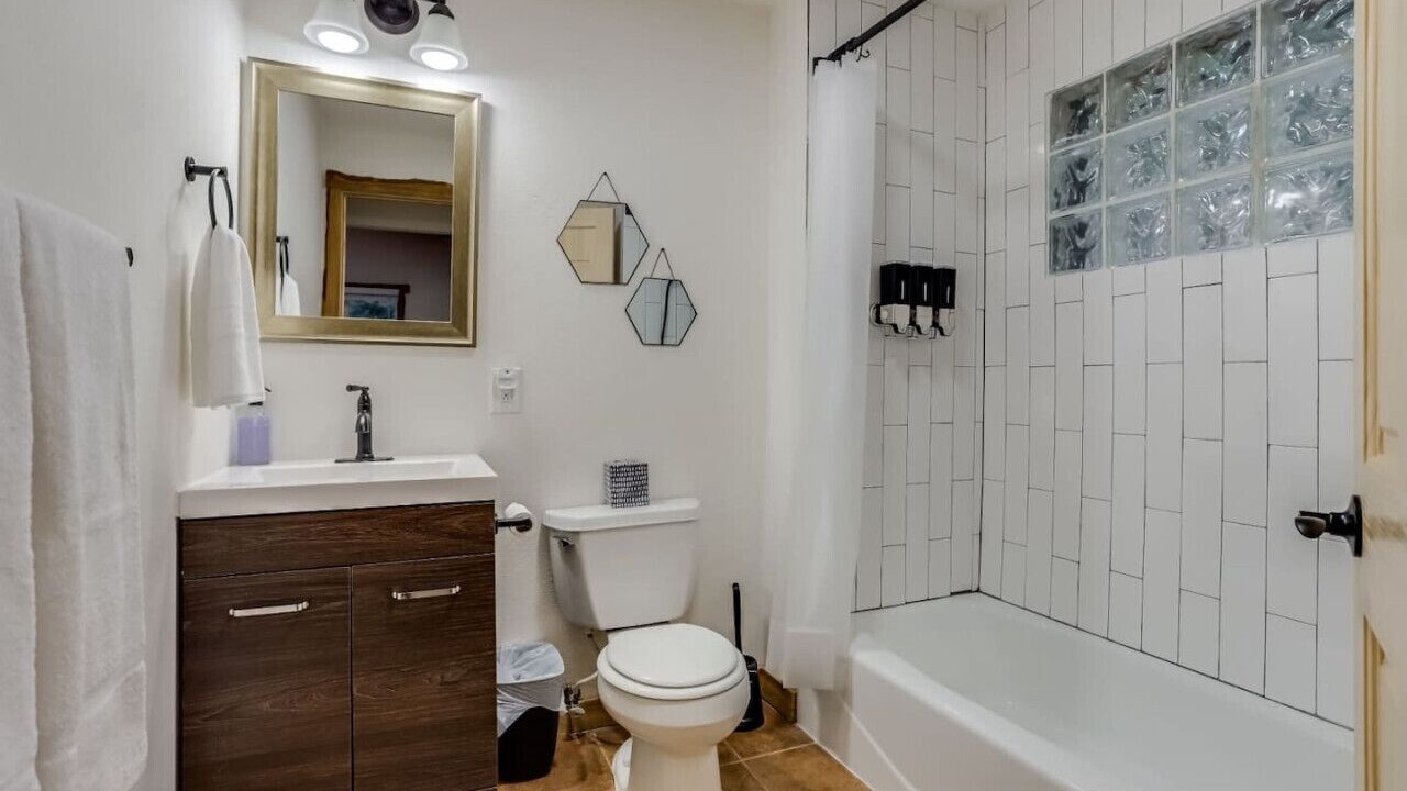 Photo of Bathroom in Morrison