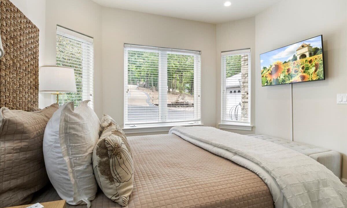 Photo of Bedroom in Osage Beach