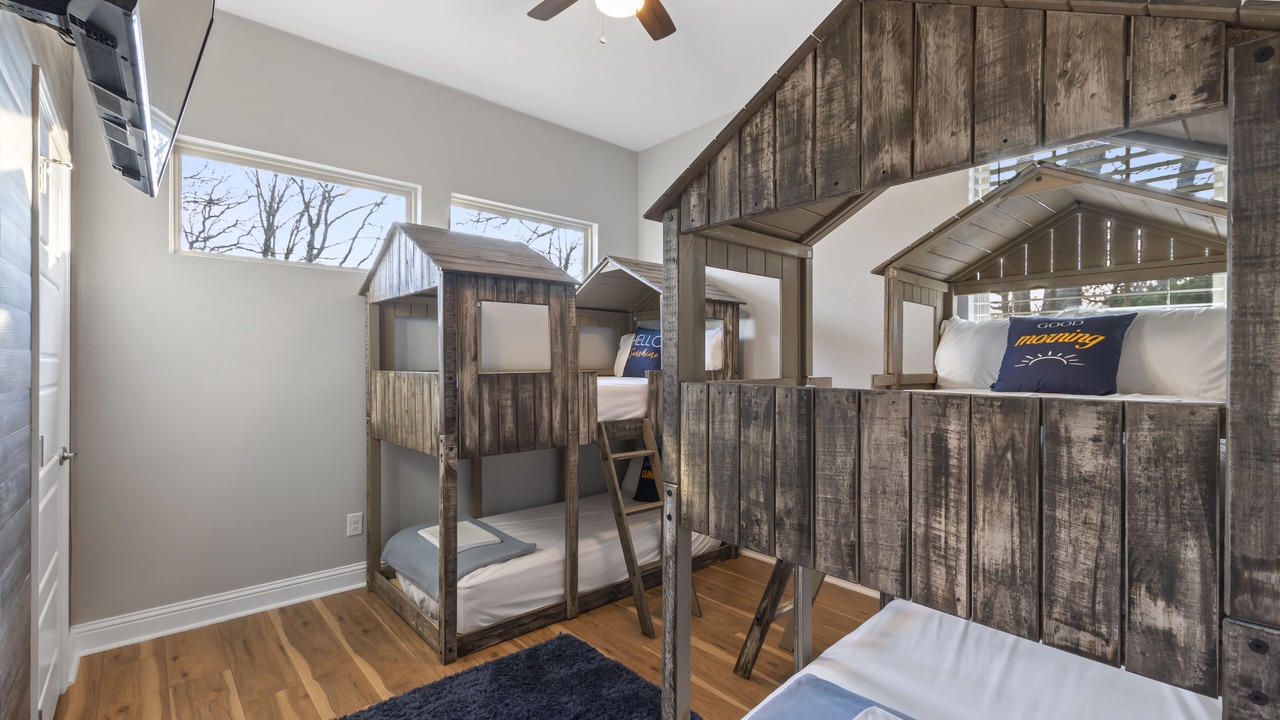 Photo of Bedroom in Carolyn Estates