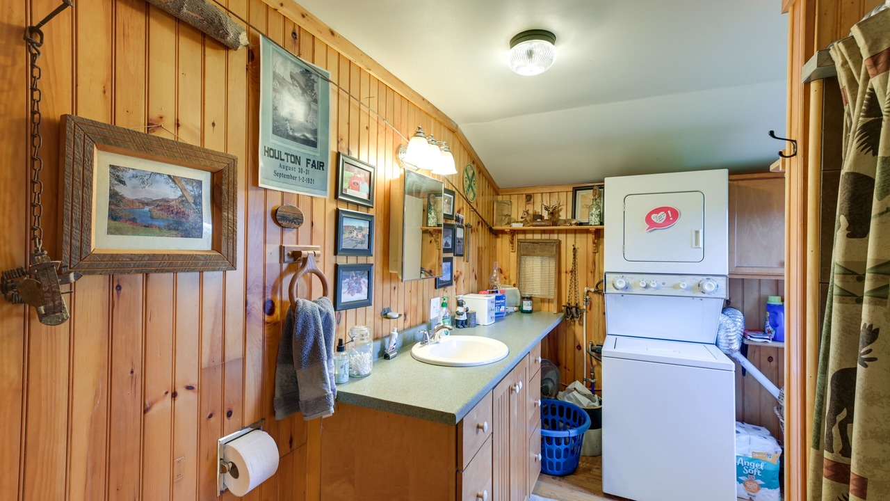 Photo of Bathroom in Oakfield