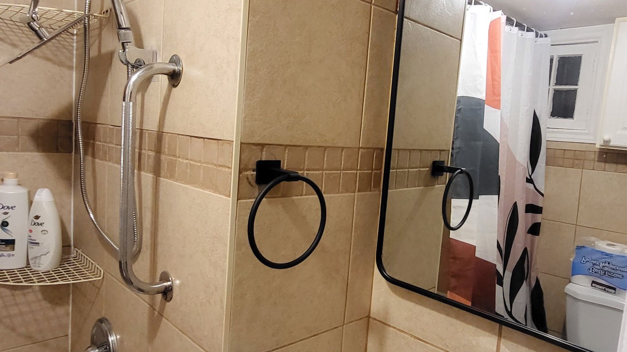 Photo of Bathroom in Vanier North