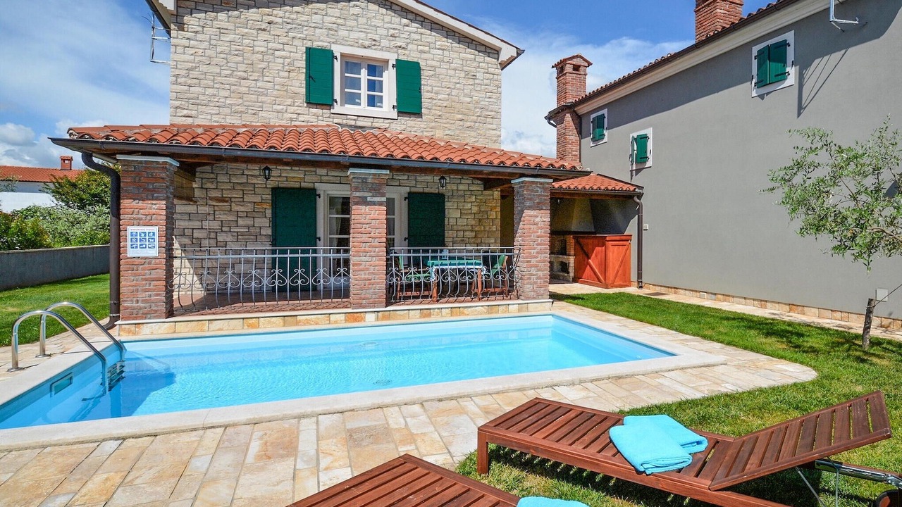 Photo of Outdoor in Buici