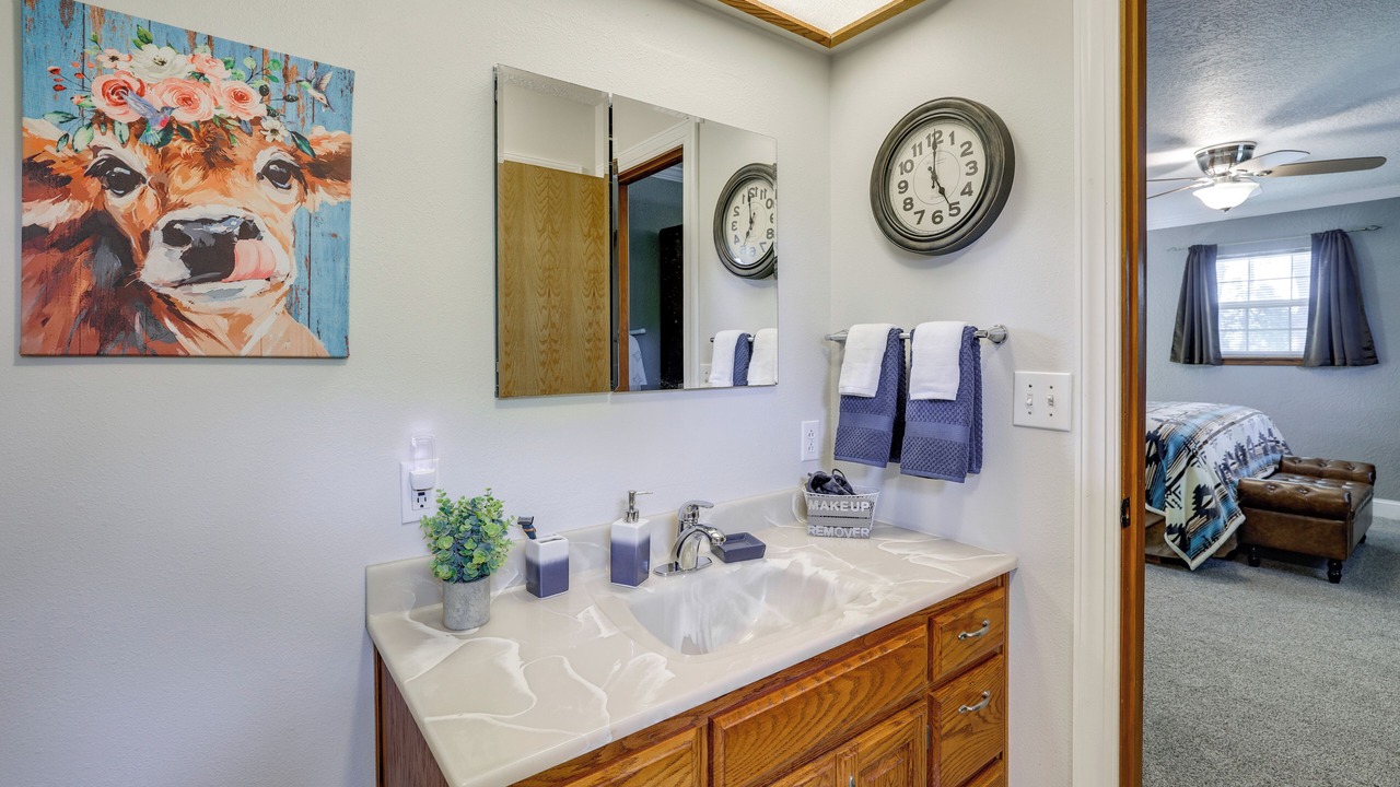 Photo of Bathroom in Grove