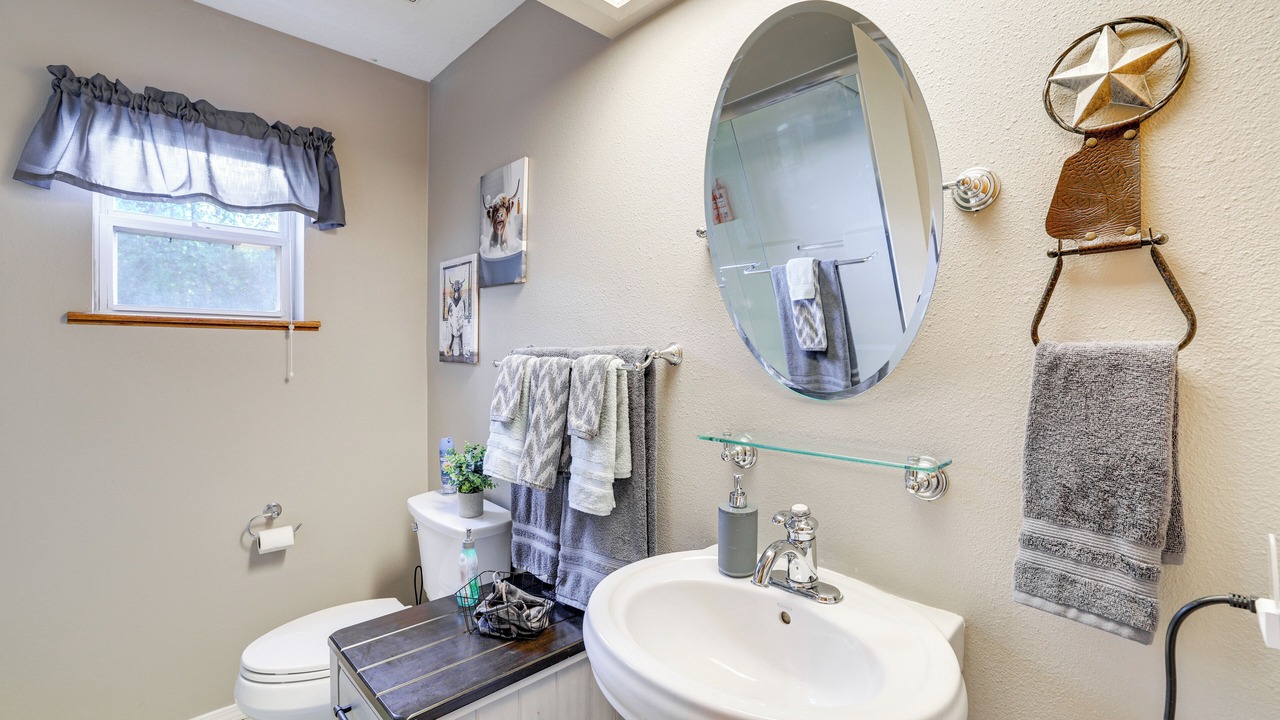 Photo of Bathroom in Grove