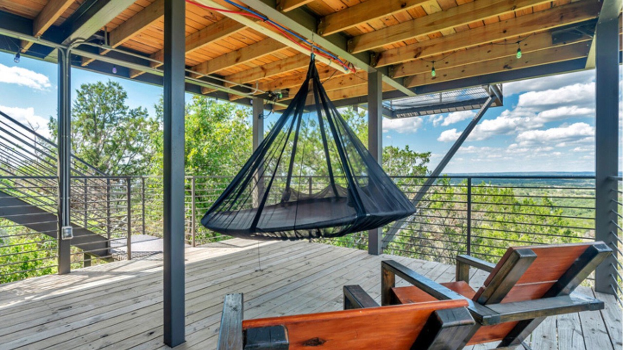 Photo of Patio Balcony in Cottonwood Shores