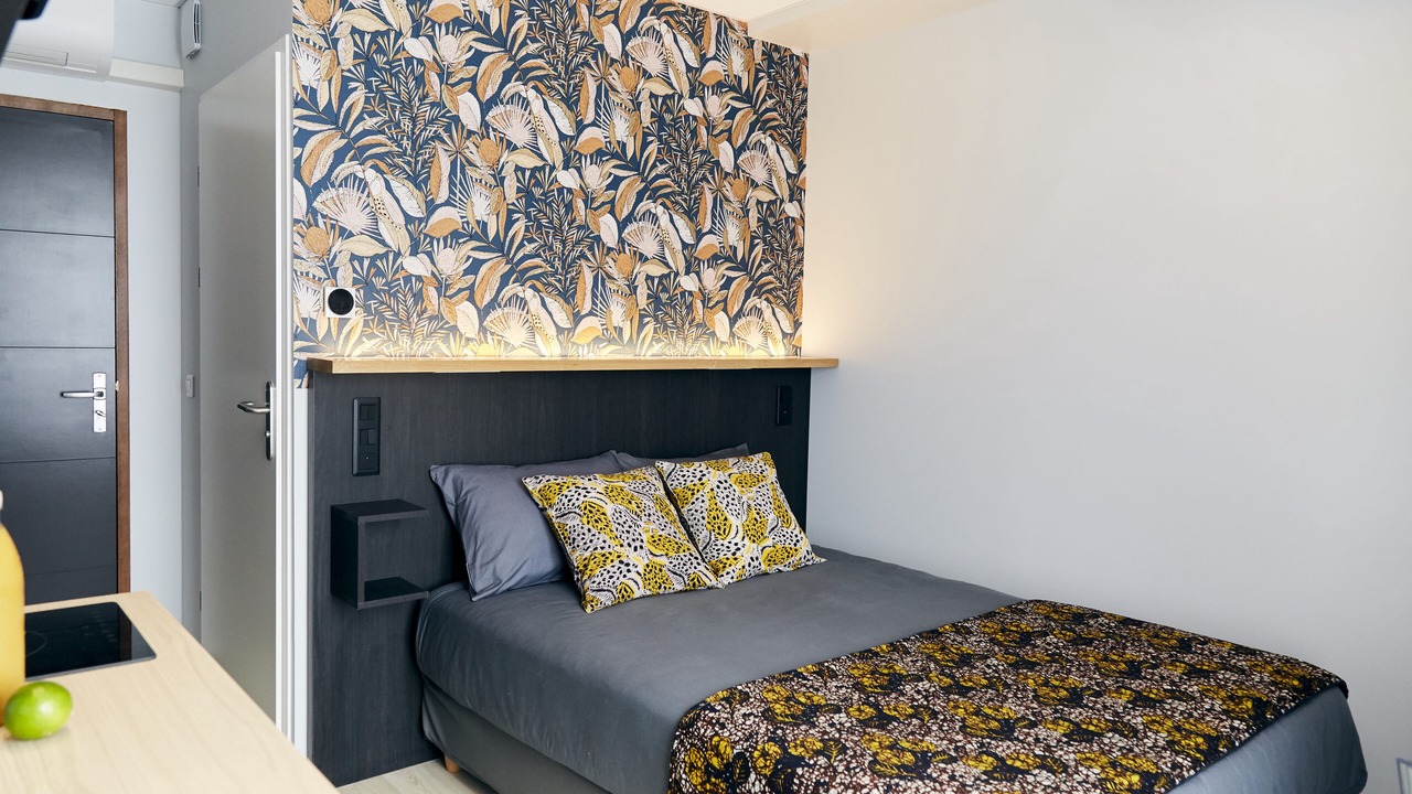 Photo of Bedroom in Anatole France Danton