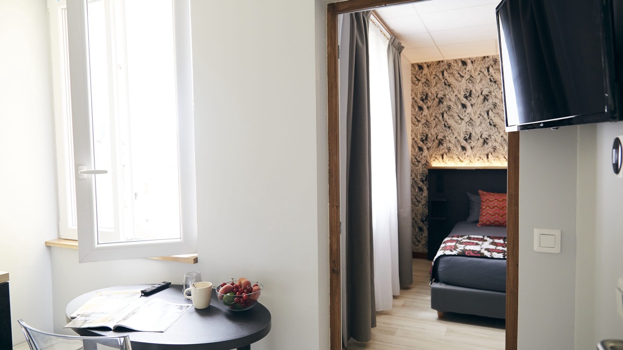 Photo of Livingroom in Anatole France Danton