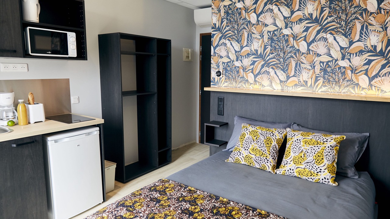 Photo of Bedroom in Anatole France Danton