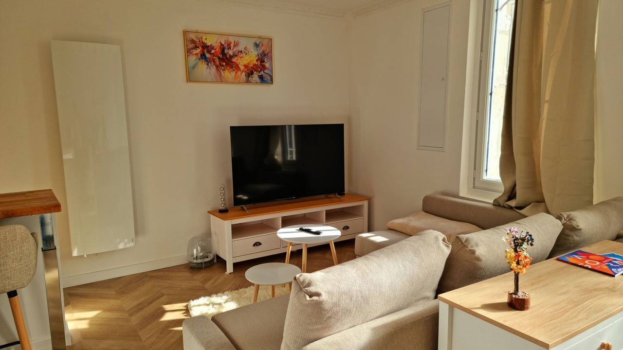 Photo of Livingroom in Montpon-Menesterol