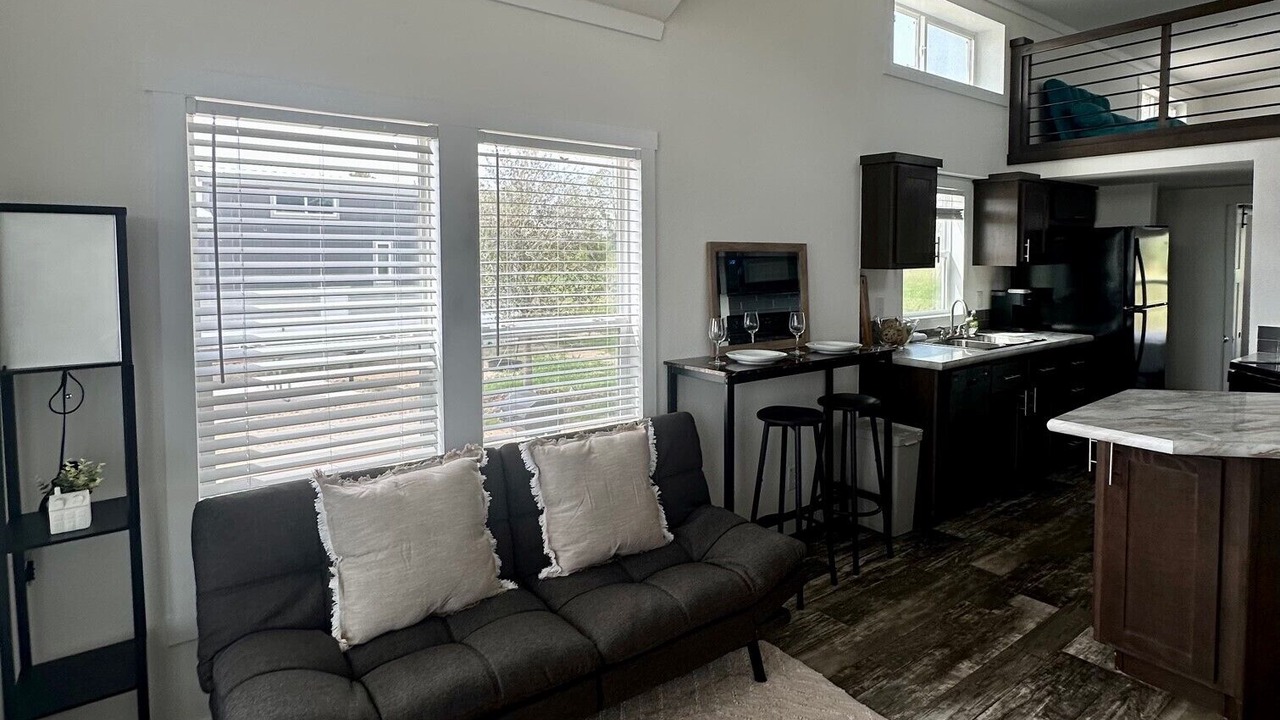 Photo of Livingroom in Highlands - Perkins
