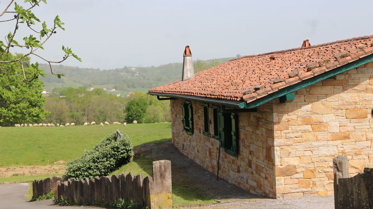 Photo of Outdoor in Sare