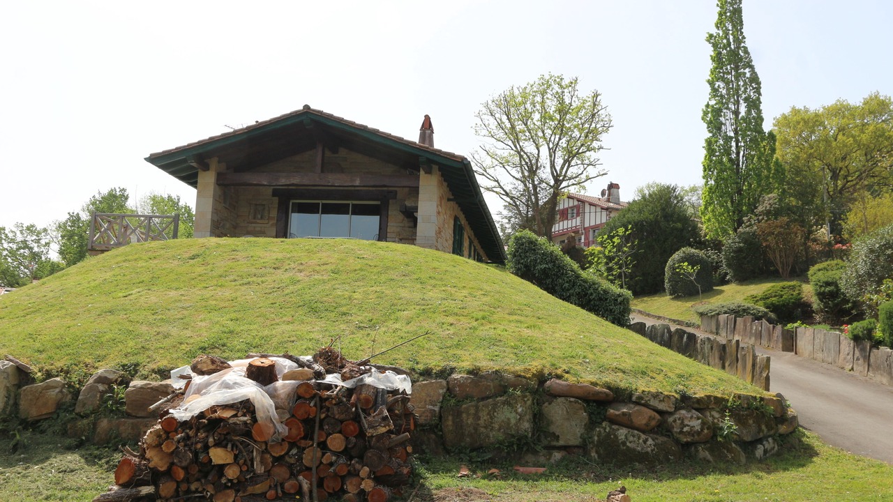 Photo of Outdoor in Sare