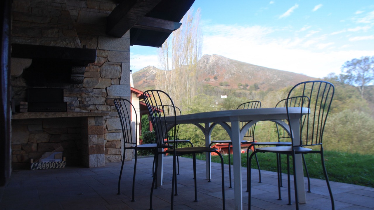 Photo of Outdoor in Sare