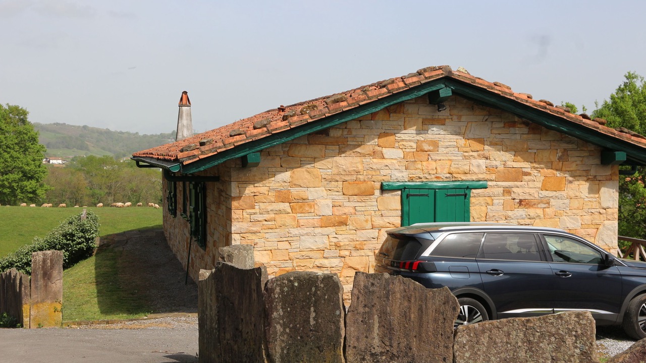 Photo of Outdoor in Sare