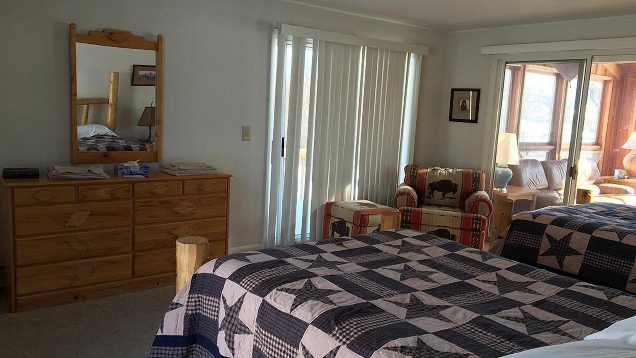 Photo of Bedroom in Carbon County