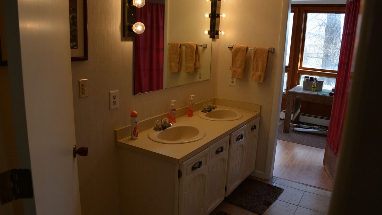 Photo of Bathroom in Carbon County