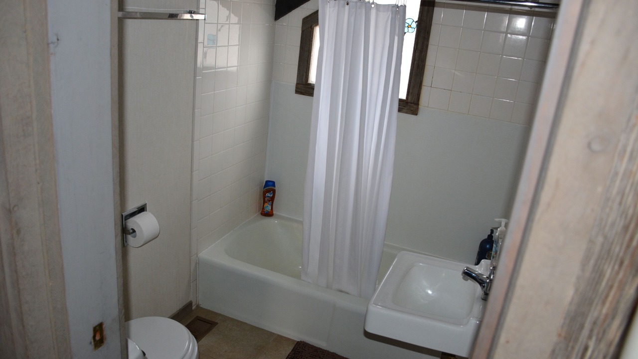 Photo of Bathroom in Carbon County