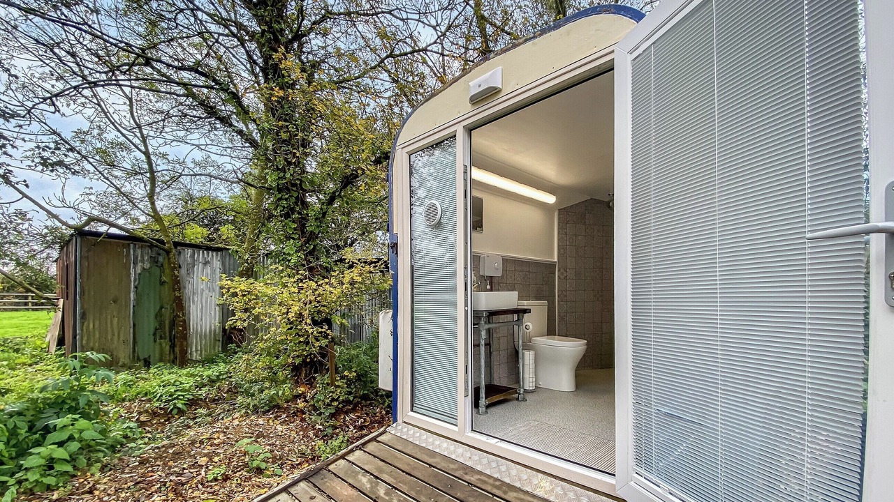Photo of Bathroom in Seend