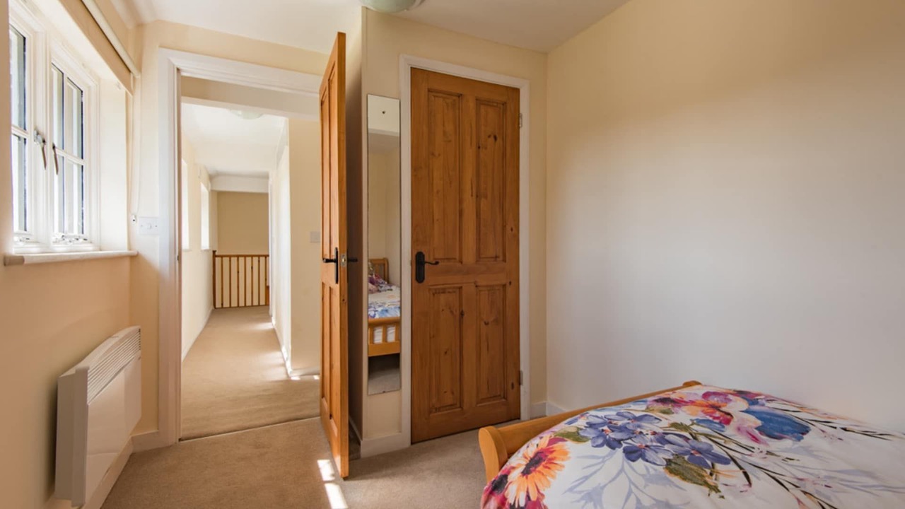 Photo of Bedroom in Lynsted