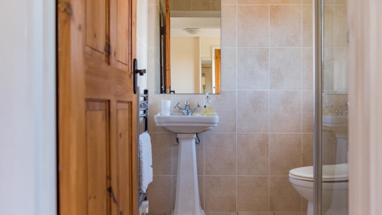 Photo of Bathroom in Lynsted