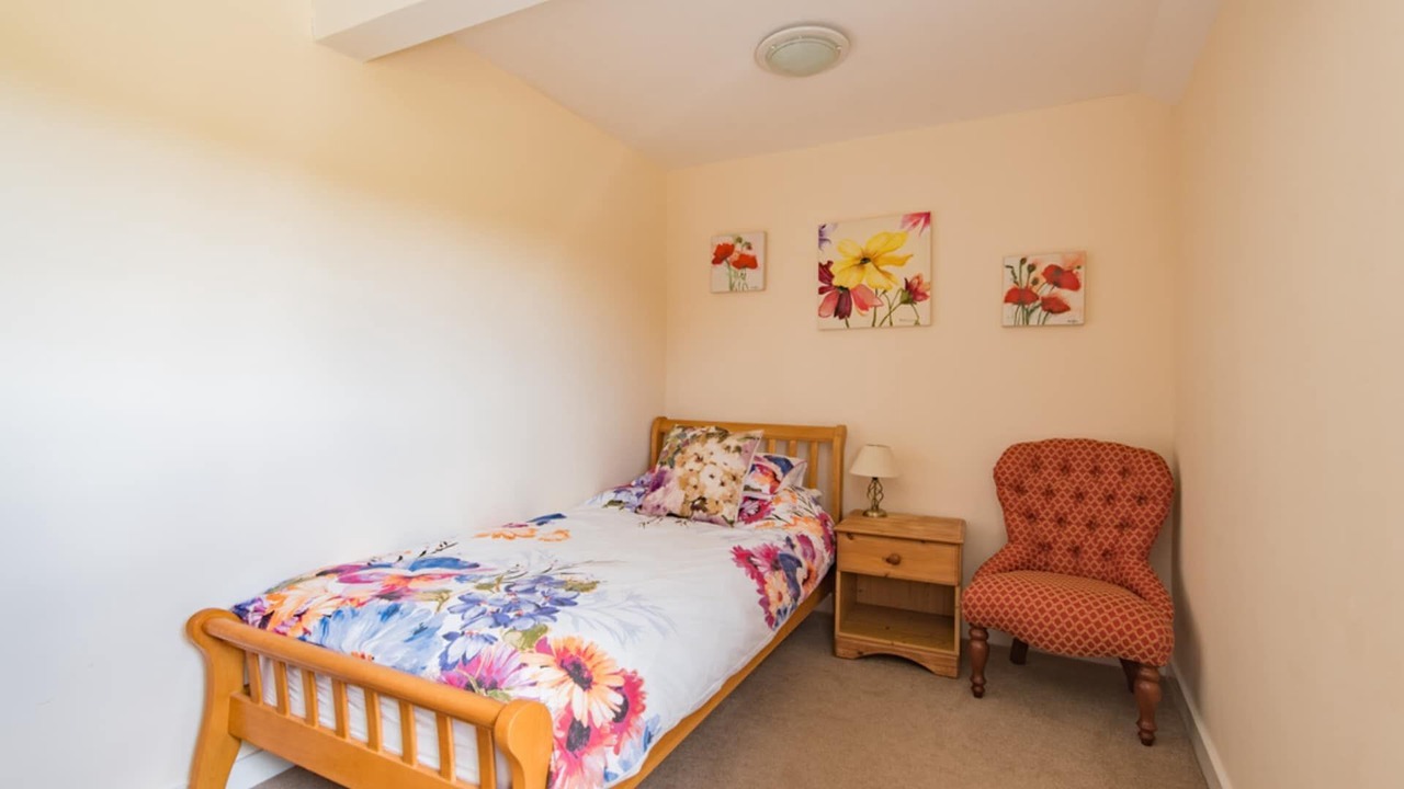 Photo of Bedroom in Lynsted