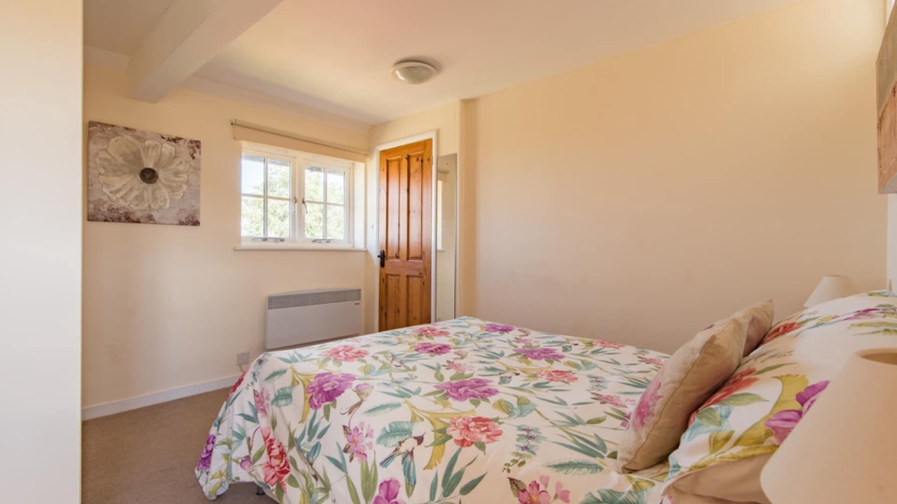 Photo of Bedroom in Lynsted