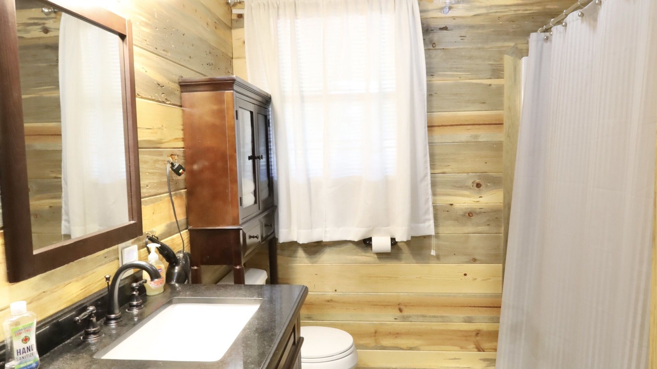 Photo of Bathroom in Murfreesboro