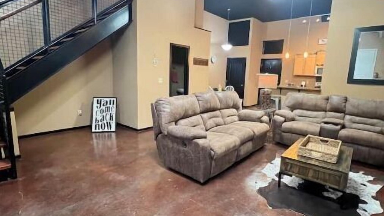 Photo of Livingroom in Norman