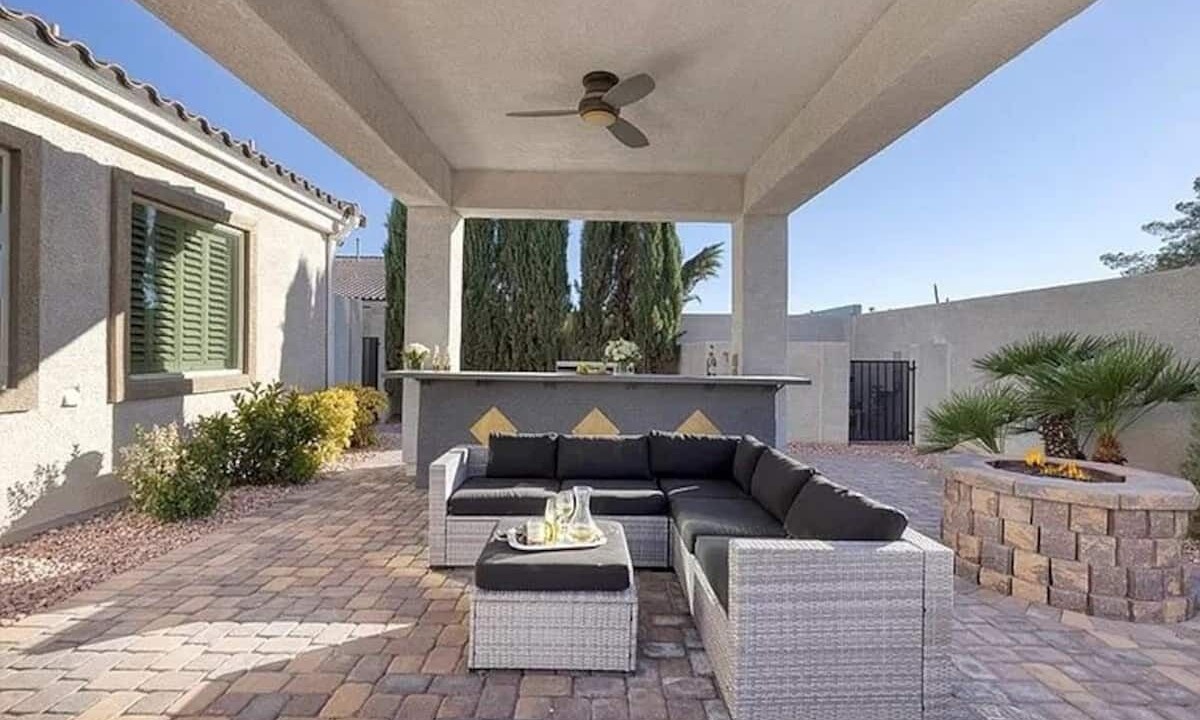 Photo of Patio Balcony in Enterprise
