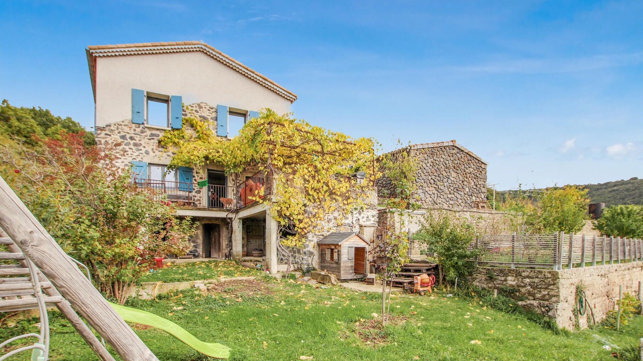 Photo of Others in Darbres