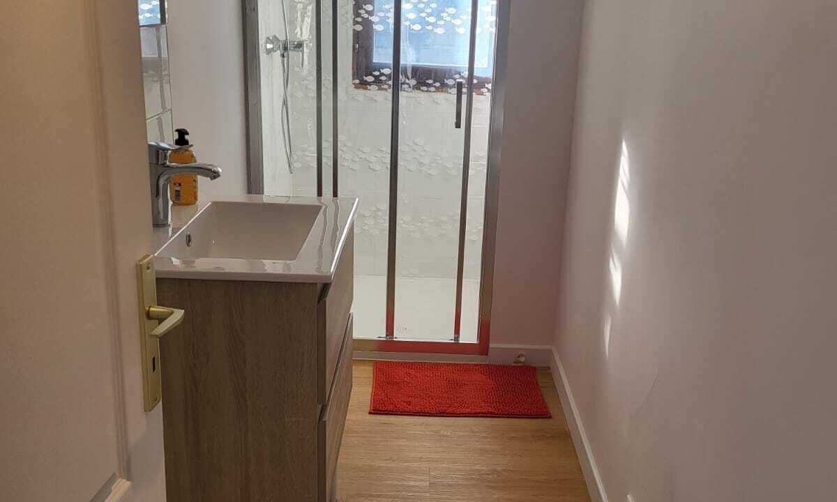 Photo of Bathroom in Loches