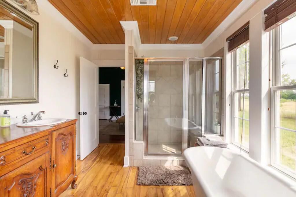 Photo of Bathroom in Red Rock